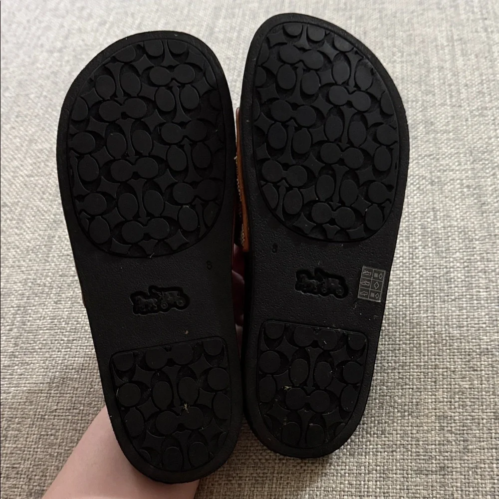 Excellent Condition Coach x Disney sandals, Women’s Size 8 - Picture 4 of 4